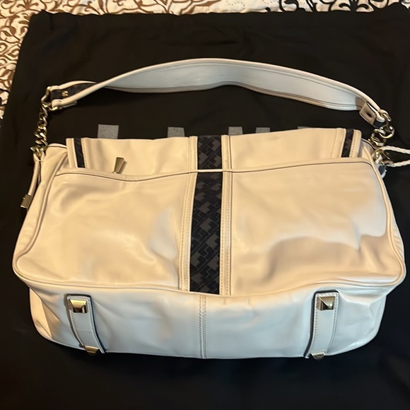 L.A.M.B Leather Messenger Shoulder Bag - Picture 4 of 15